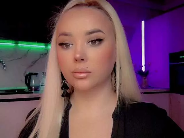 Offline In-your-fucking-mind on BongaCams