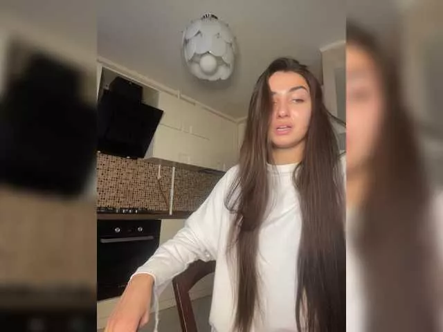 Offline Indian-beauty on BongaCams