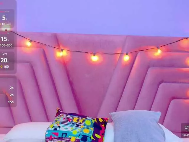 Freechat innocenthazel on BongaCams