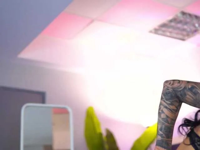 IvyTrix on BongaCams