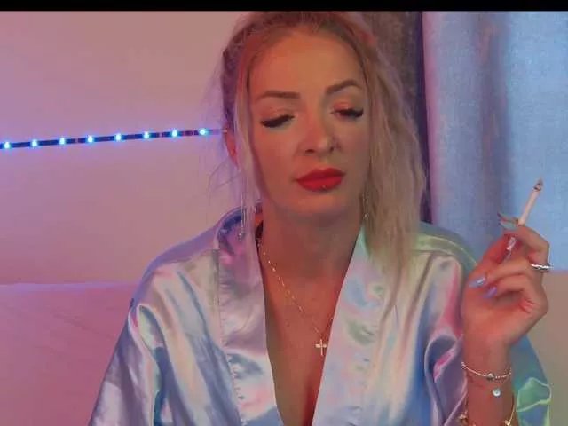 Izabelle02 on BongaCams