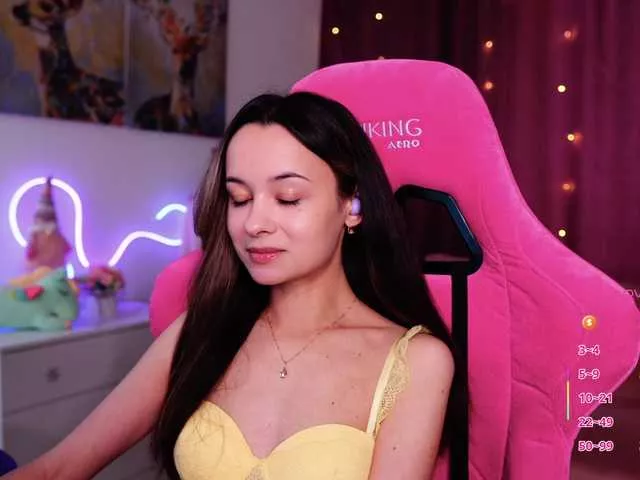 Offline JuicyAngel on BongaCams