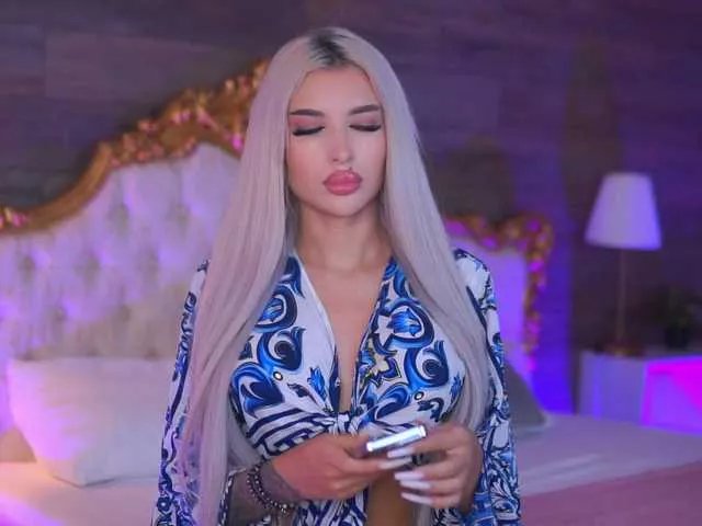 JuicyJessye on BongaCams