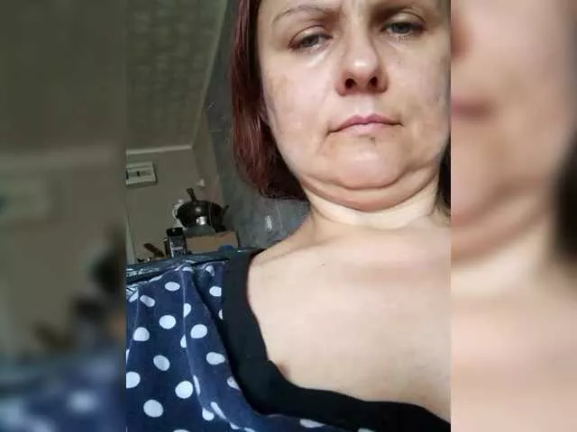 Offline Juli-huston on BongaCams