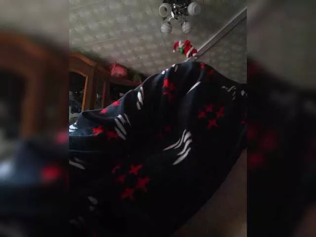 Offline Juli-huston on BongaCams