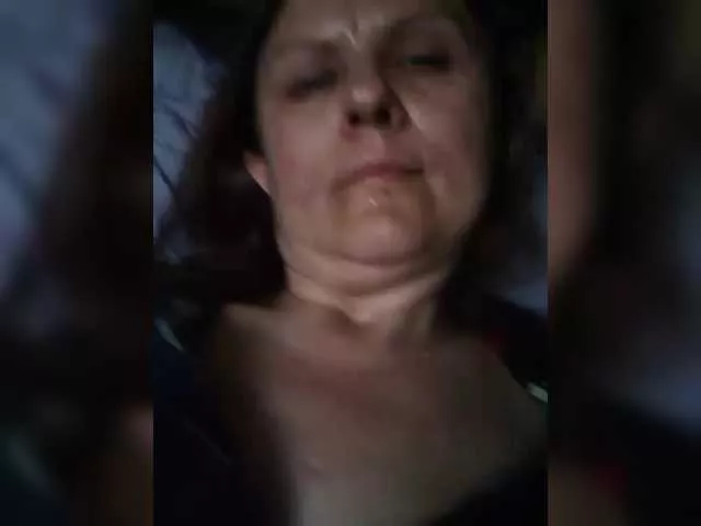 Offline Juli-huston on BongaCams