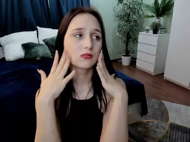 Offline JulietMonli on BongaCams