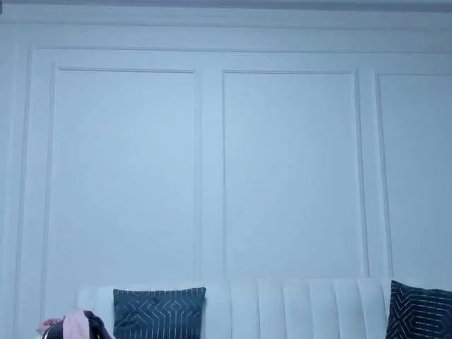 KaiaFerreira — How long would you last inside my pussy?  Goal: fucking my pussy  Ig: Kaiaferreiraa @remain Tokens Left 