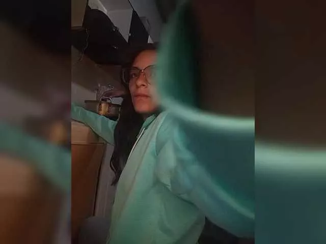 Freechat Kingofqueen23 on BongaCams