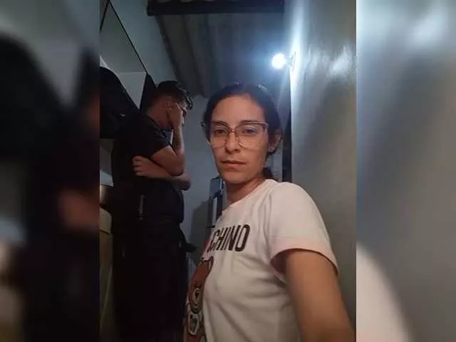 Freechat Kingofqueen23 on BongaCams