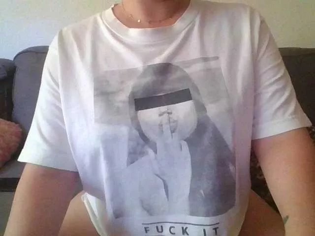 Kitty21 on BongaCams