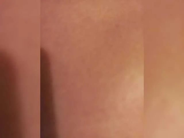 Offline Klybnichca on BongaCams