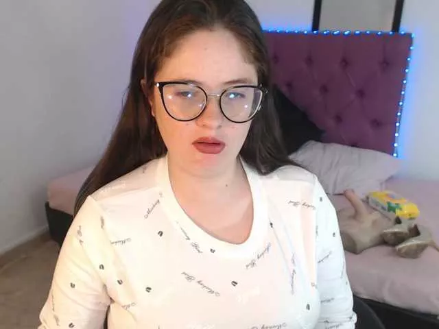 Offline KrystalAdams on BongaCams