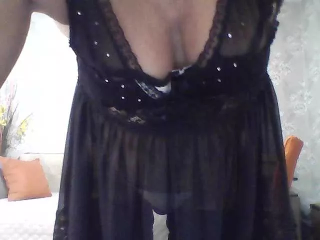 Offline LaliaMia on BongaCams