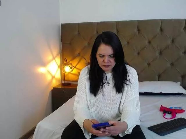 LauraHotties on BongaCams