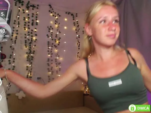 Freechat LavinellsX on BongaCams