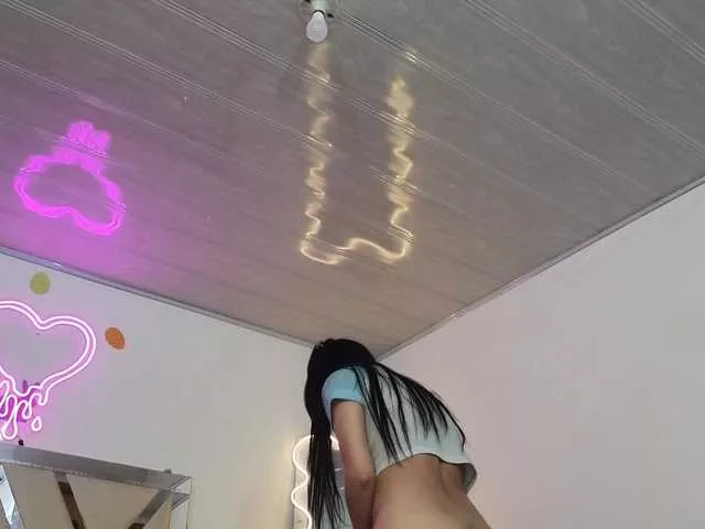 Offline Laylafoxy-tay on BongaCams