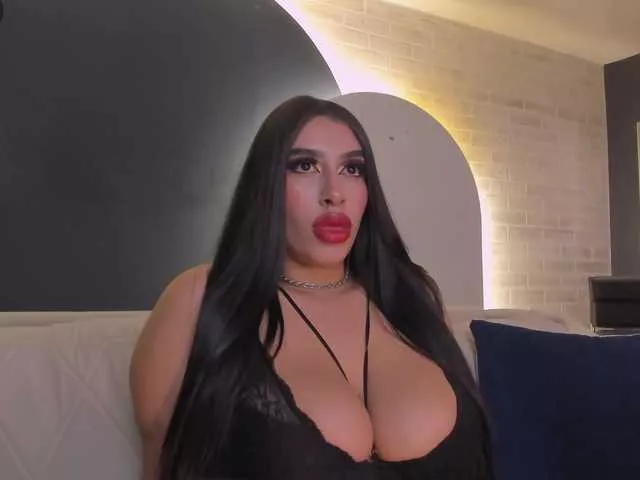 Offline LeahLombardi on BongaCams