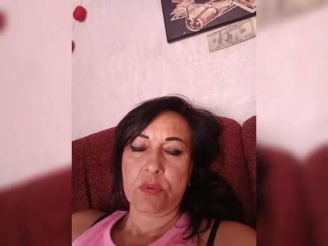 Freechat Lina-a-13 on BongaCams