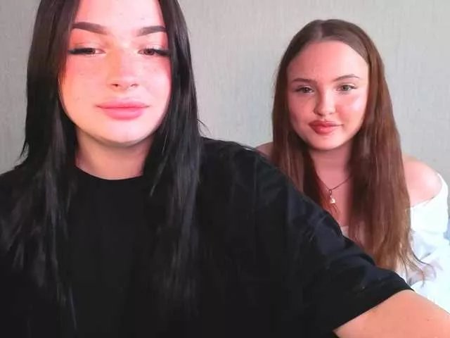 LisaAndDenis on BongaCams