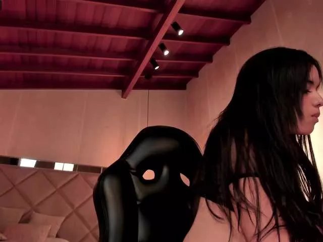 LisaFlowers on BongaCams