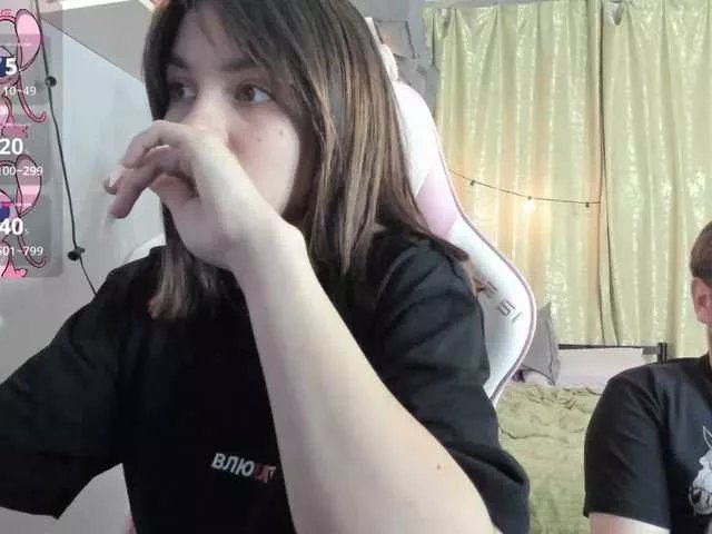 lissazmark2 on BongaCams