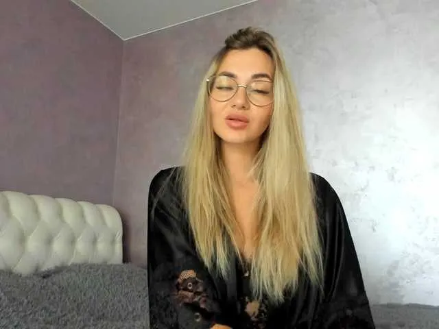 Offline LovelyRose on BongaCams