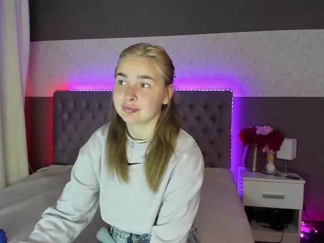 LunaHeadly on BongaCams