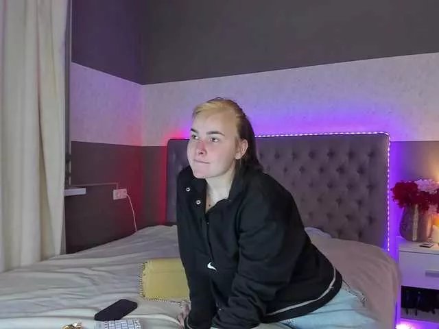 LunaHeadly on BongaCams