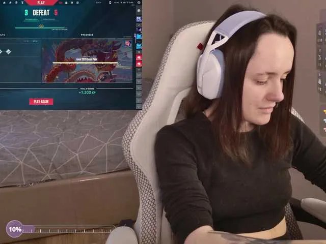 LunaL0ve — Lovense ON let's play?   FAVOURITE VIBES: 103866100200301