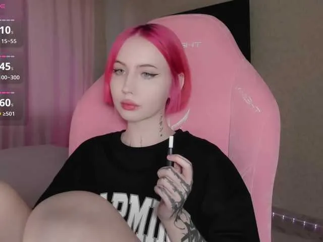 Freechat luvsoak on BongaCams