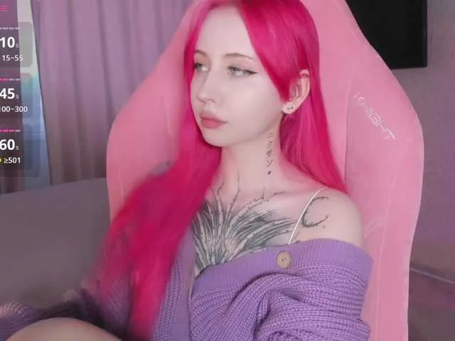 Freechat luvsoak on BongaCams