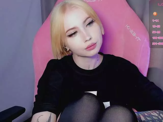 Freechat luvsoak on BongaCams