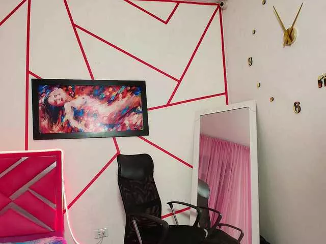 Offline Mady29 on BongaCams