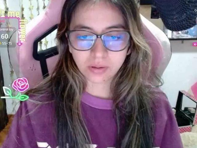 Maggie-Fox on BongaCams