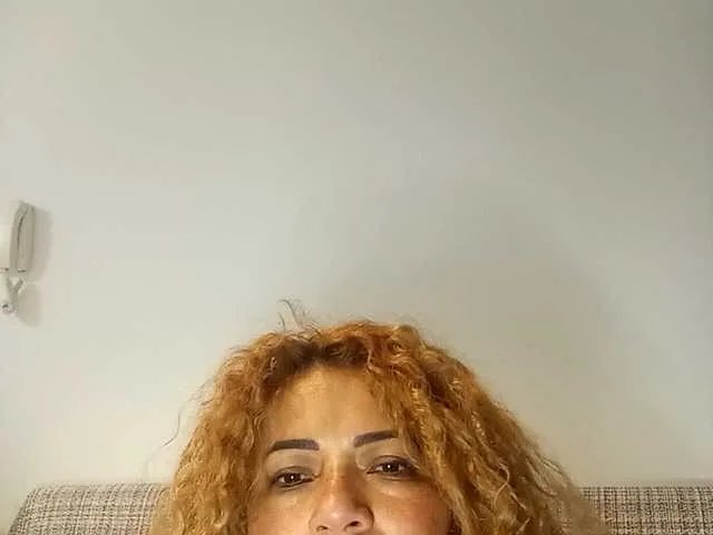 majobarraza — me gusta hablar sonrreir saber que te gusta para poder complacerte ami  me gusta que me concientan con mucho respecto me hablen rico sucio  me gusta ver como sale tu seme que te chorrees rico sentirte que te guste verte gritar de placer eso me encanta...