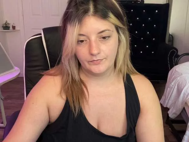 maramaze on BongaCams 