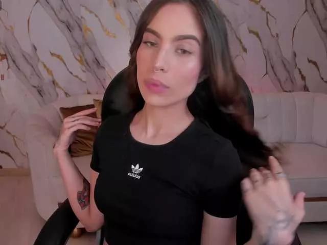 Offline MarianneLane on BongaCams