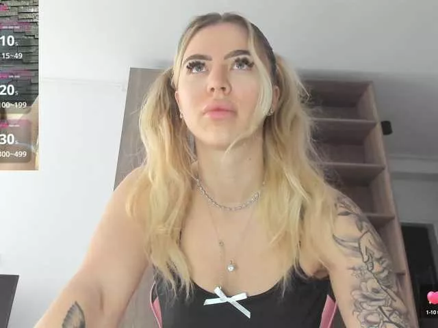 Offline Megan-Ros on BongaCams