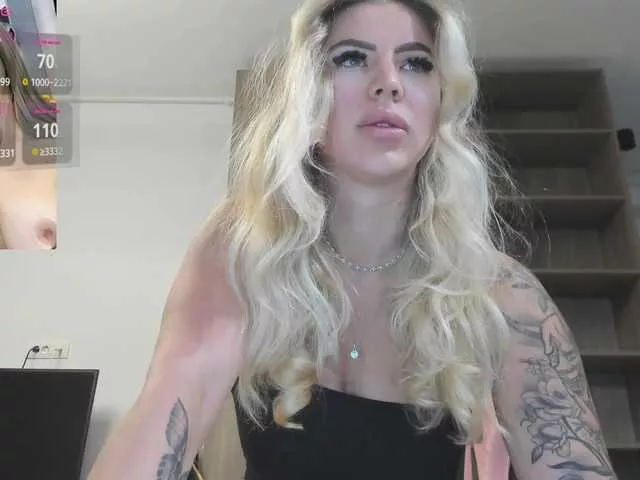 Offline Megan-Ros on BongaCams