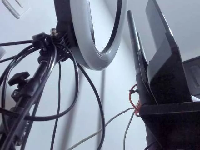 Melany-8 — Cover my naked body with oil and fuck it until I squirt 