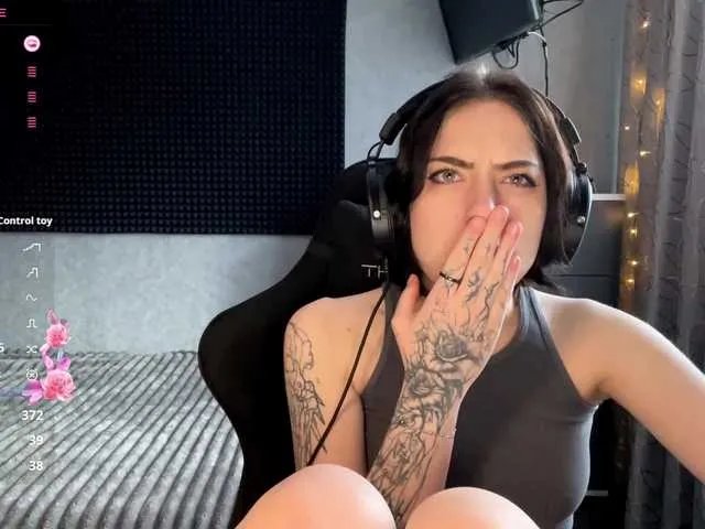 meowluly — GOAL:  Cutting the skirt  - @totalremain - @remain