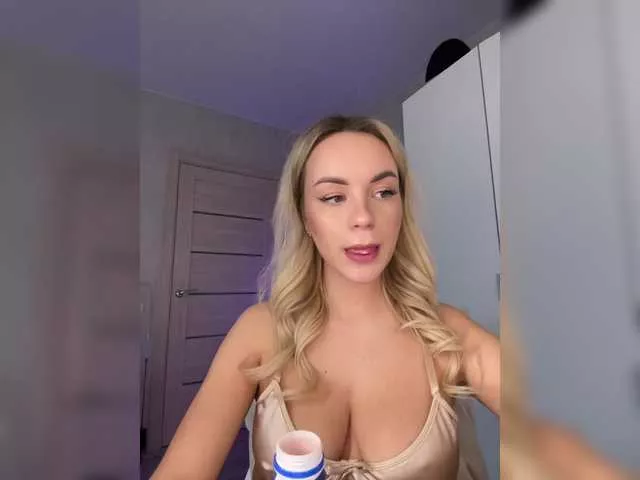 Offline Mila-m on BongaCams