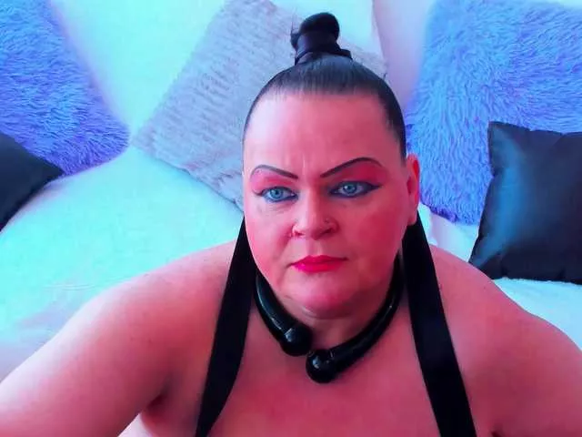 Offline MilanaBiegert on BongaCams