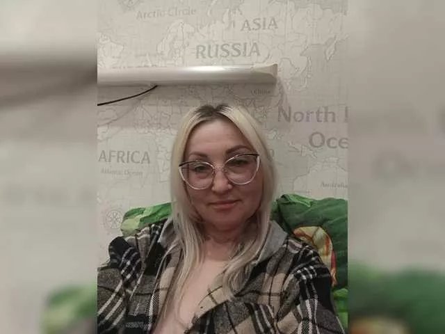 Milforja on BongaCams