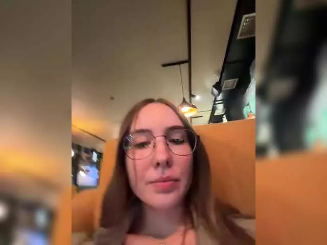 Offline Milkaff- on BongaCams