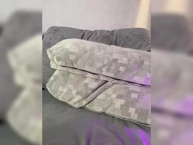 MillyMillya on BongaCams