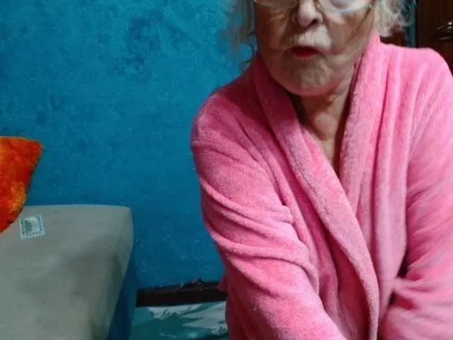 milo4ka77 — boys,60+ old, i will help you cum!!!latex, gloves, fur coats  ........    , chek me out !  camera 40 tocins....friends 7 tocins, private : nude mastrubate,see *****0 tok