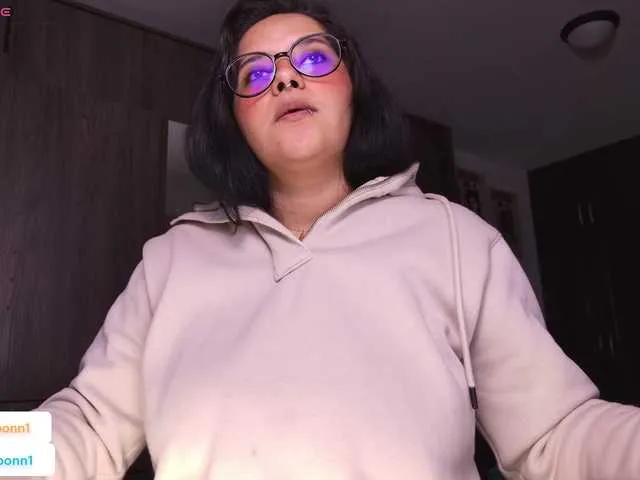 Freechat MissMoonn on BongaCams