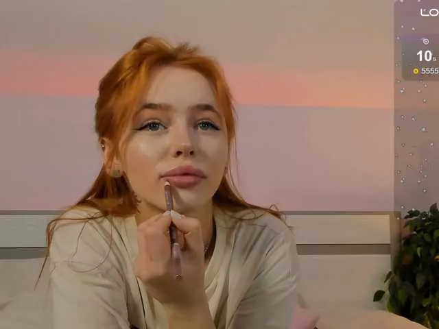 Offline MissRedFox on BongaCams